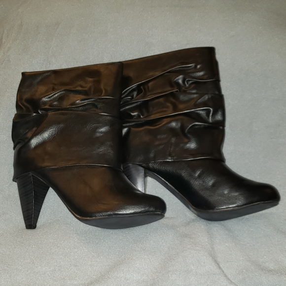Slouchy booties - Picture 2 of 5